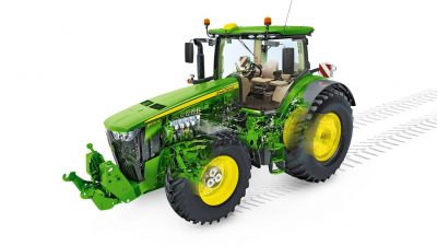 Фото Трактор John Deere 8245R