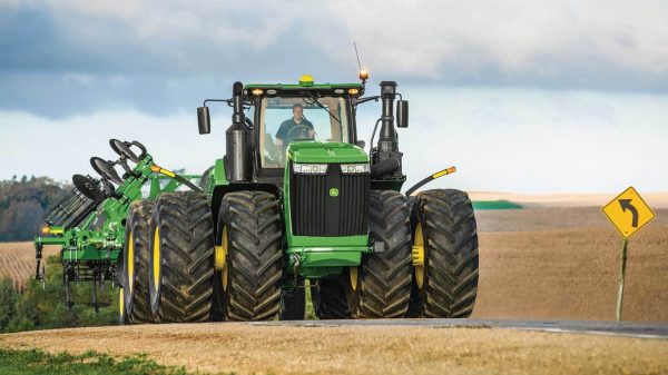 Фото Трактор John Deere 9570R