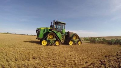 Фото Зерноуборочный комбайн John Deere S780