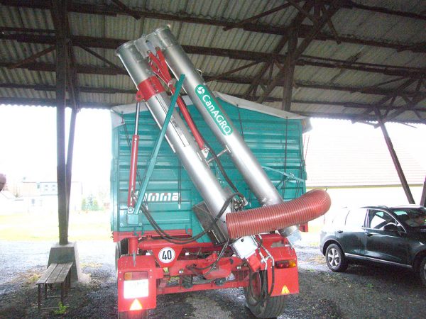 Фото Шнеки серии DF с гидравлическим складыванием с боковым типом регулировки высоты при помощи гидравлических цилиндров