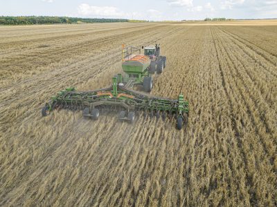 Фото Пневматическая сеялка АМ-ТЕХНИКА Discara 12000-C