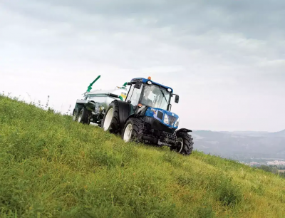 Фото Трактор NEW HOLLAND — T4.105